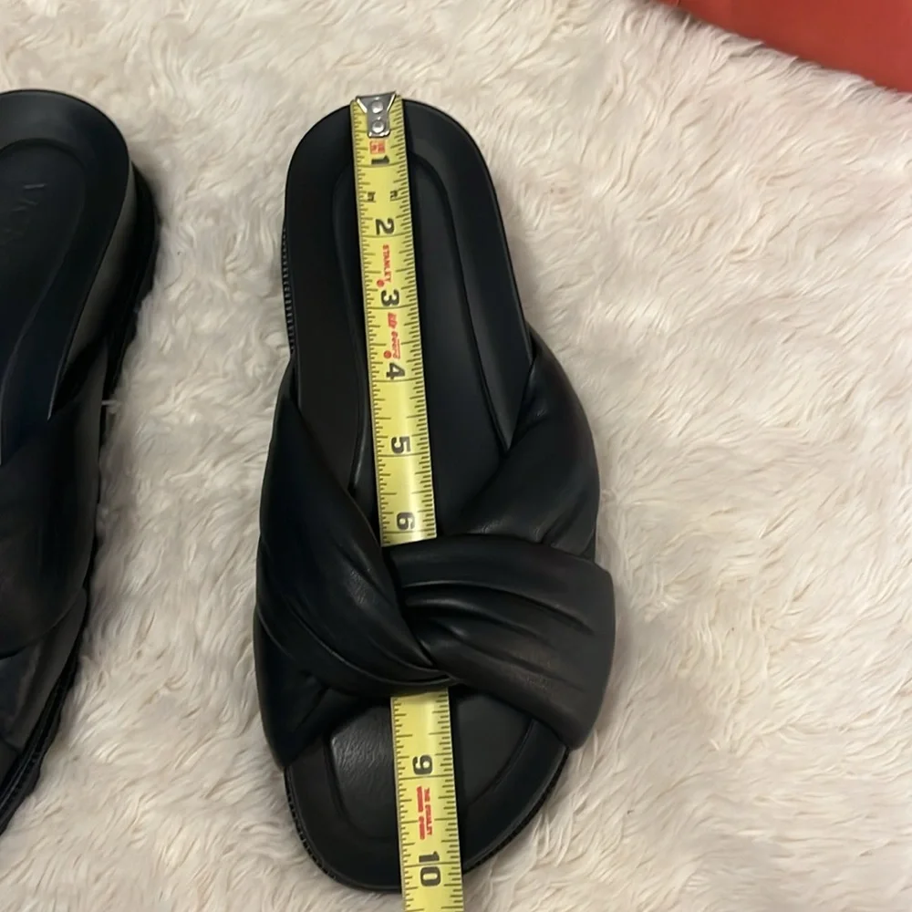 Vic Matie quality black